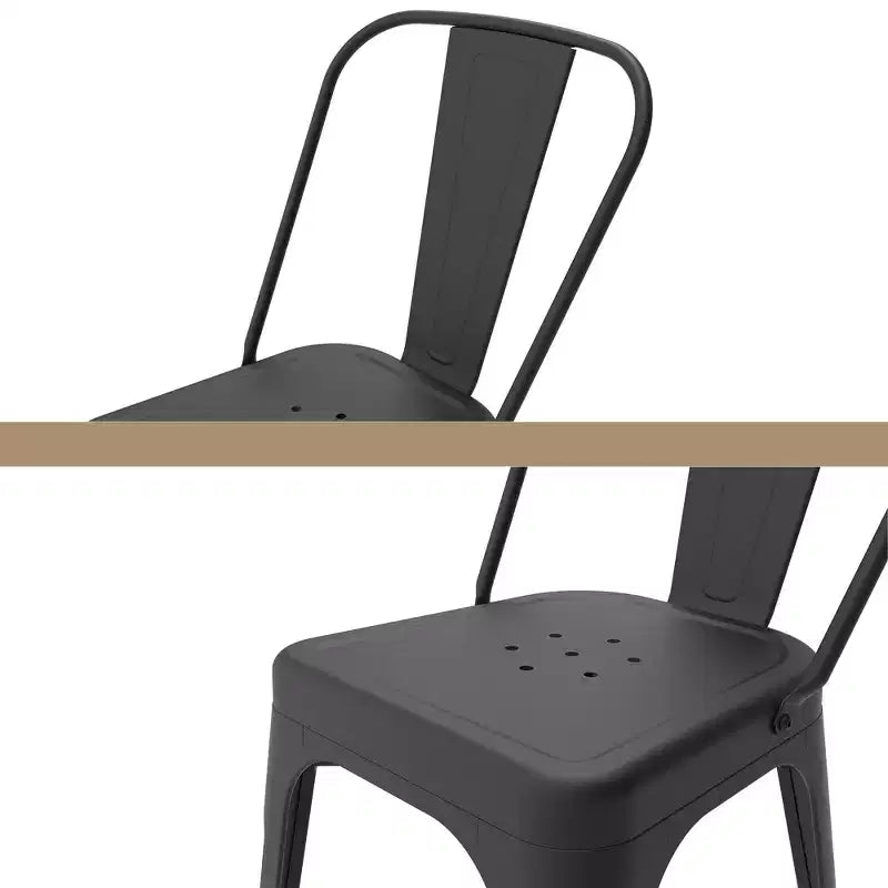 4 chaises en métal noir avec assise perforée et dossiers incurvés