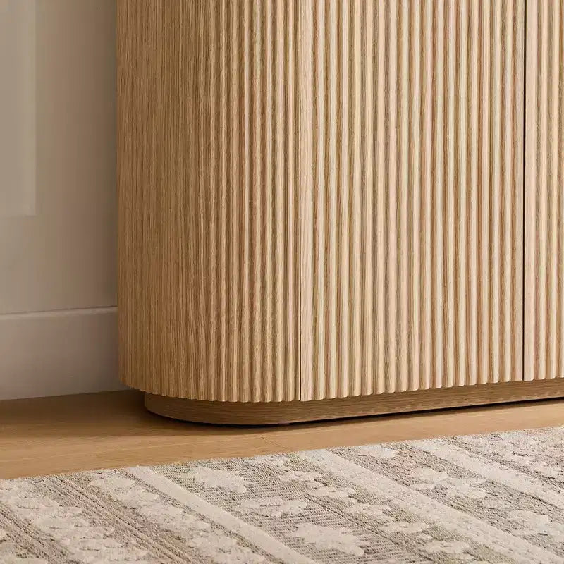 Buffet moderne de 70 pouces de large avec colonnes semi-cylindriques
