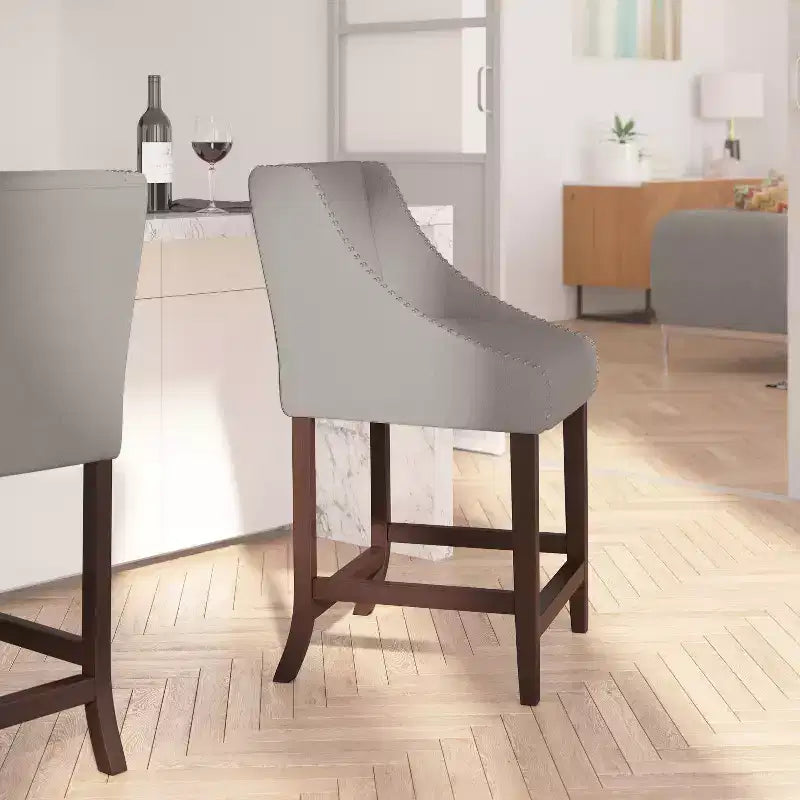 Tabouret de comptoir de 24 pouces avec garniture cloutée