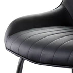 Chaise capitonnée en similicuir noir avec pieds en métal noir